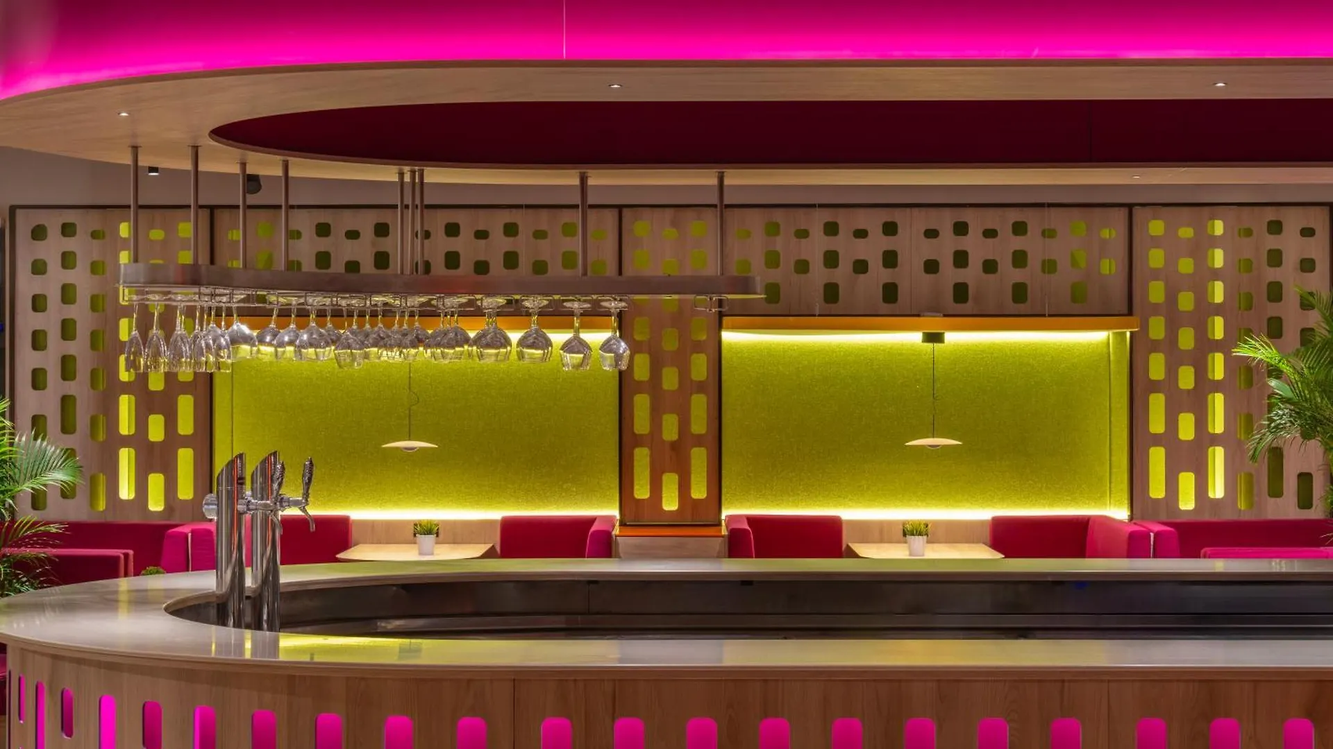 Ibis Styles Barcelona Sant Joan Despi Hotel