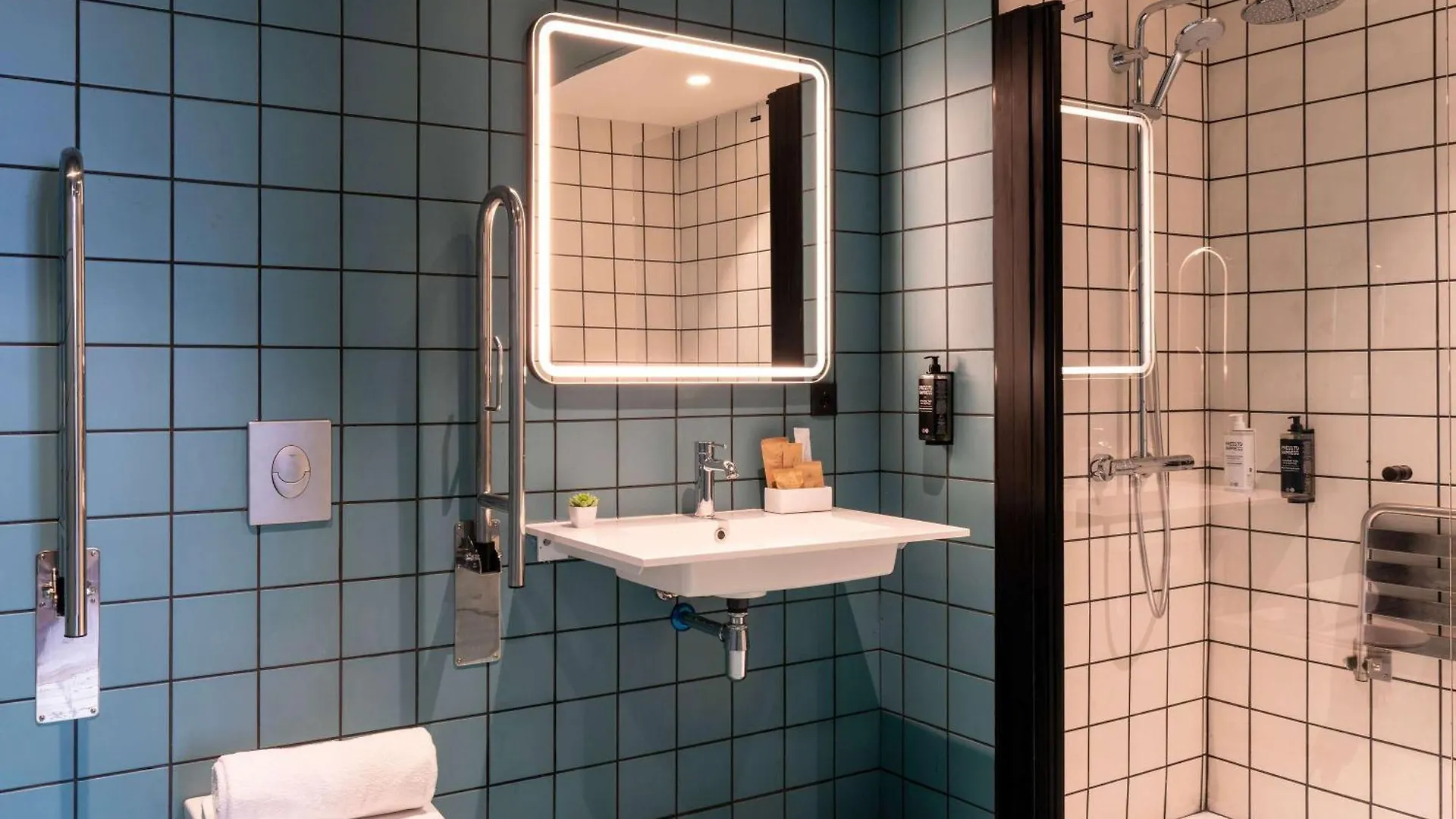 Ibis Styles Barcelona Sant Joan Despi Hotel