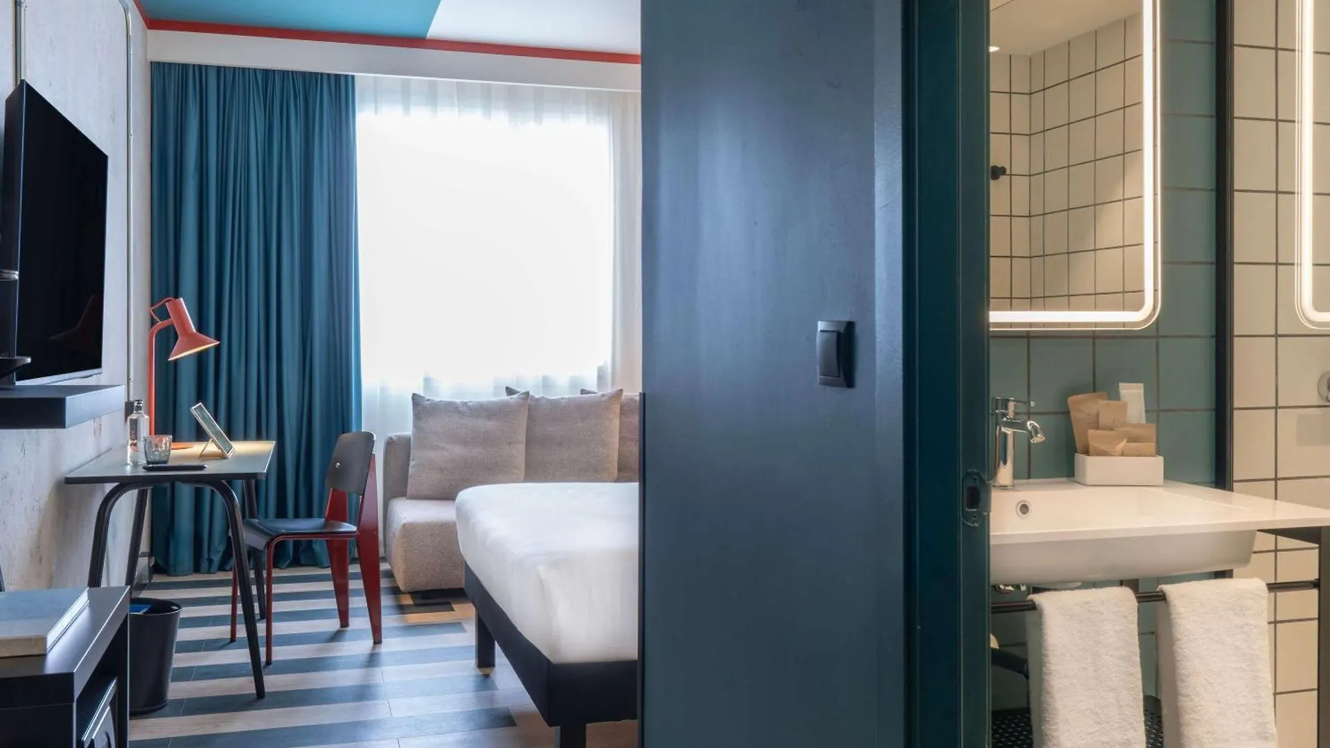 Ibis Styles Barcelona Sant Joan Despi Hotel 4*,