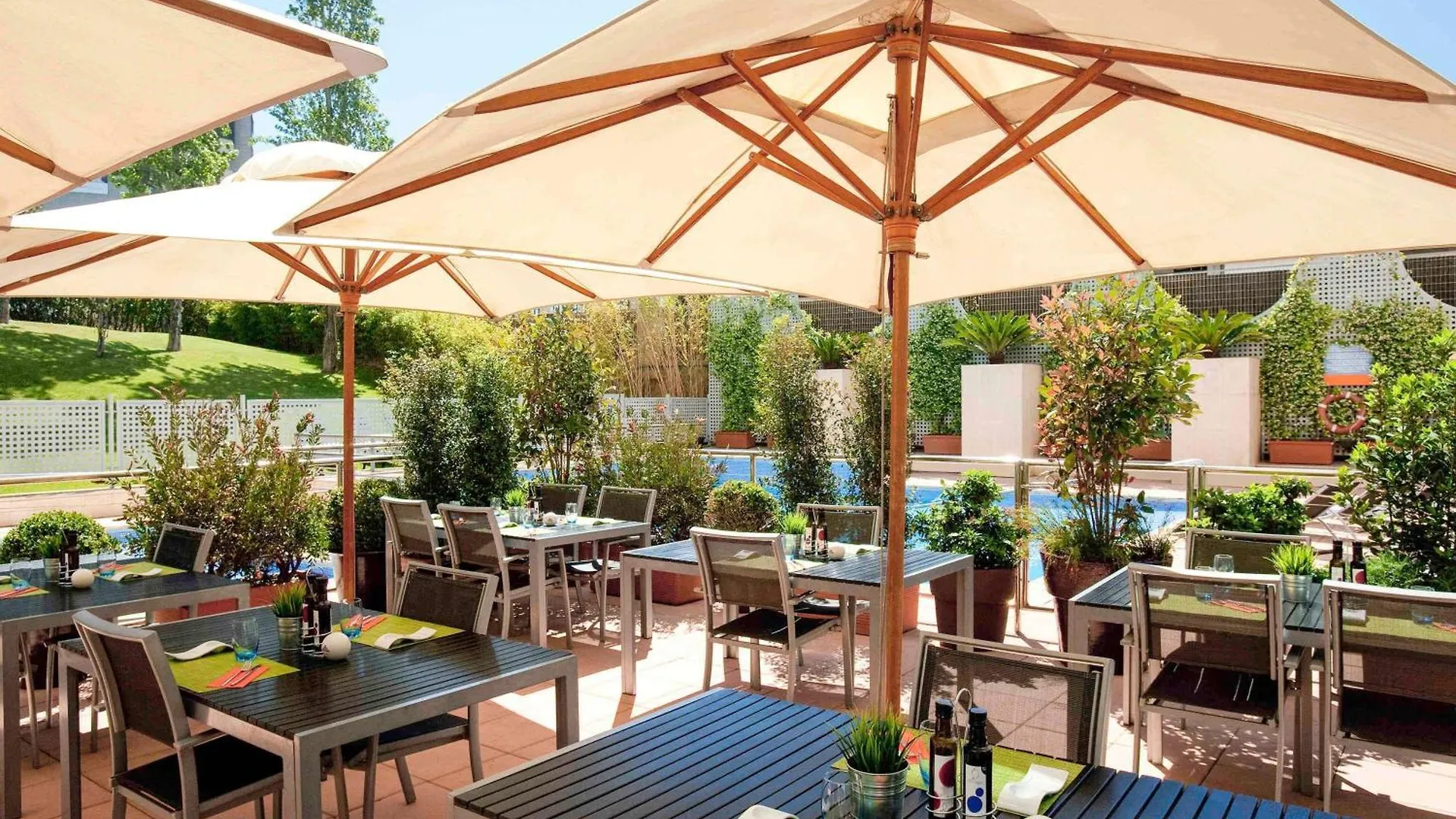 Ibis Styles Barcelona Sant Joan Despi Hotel 4*,